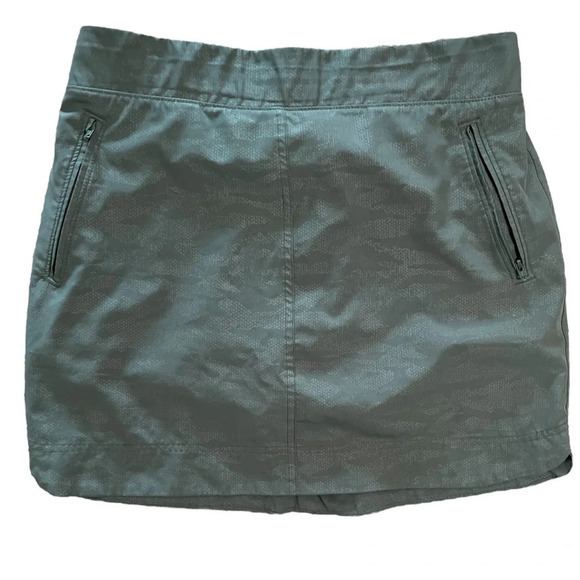 Orvis Skort Quick Dry Green Camo Size Medium Travel Pockets Outdoor Active - Picture 9 of 9